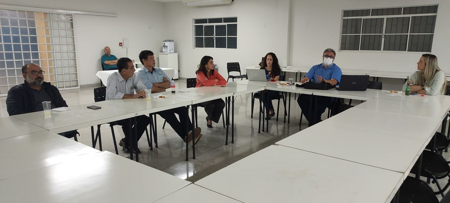 DIRETORIA EXECUTIVA DA ACISSP REÚNE-SE PARA AVALIAÇÃO DE AÇÕES