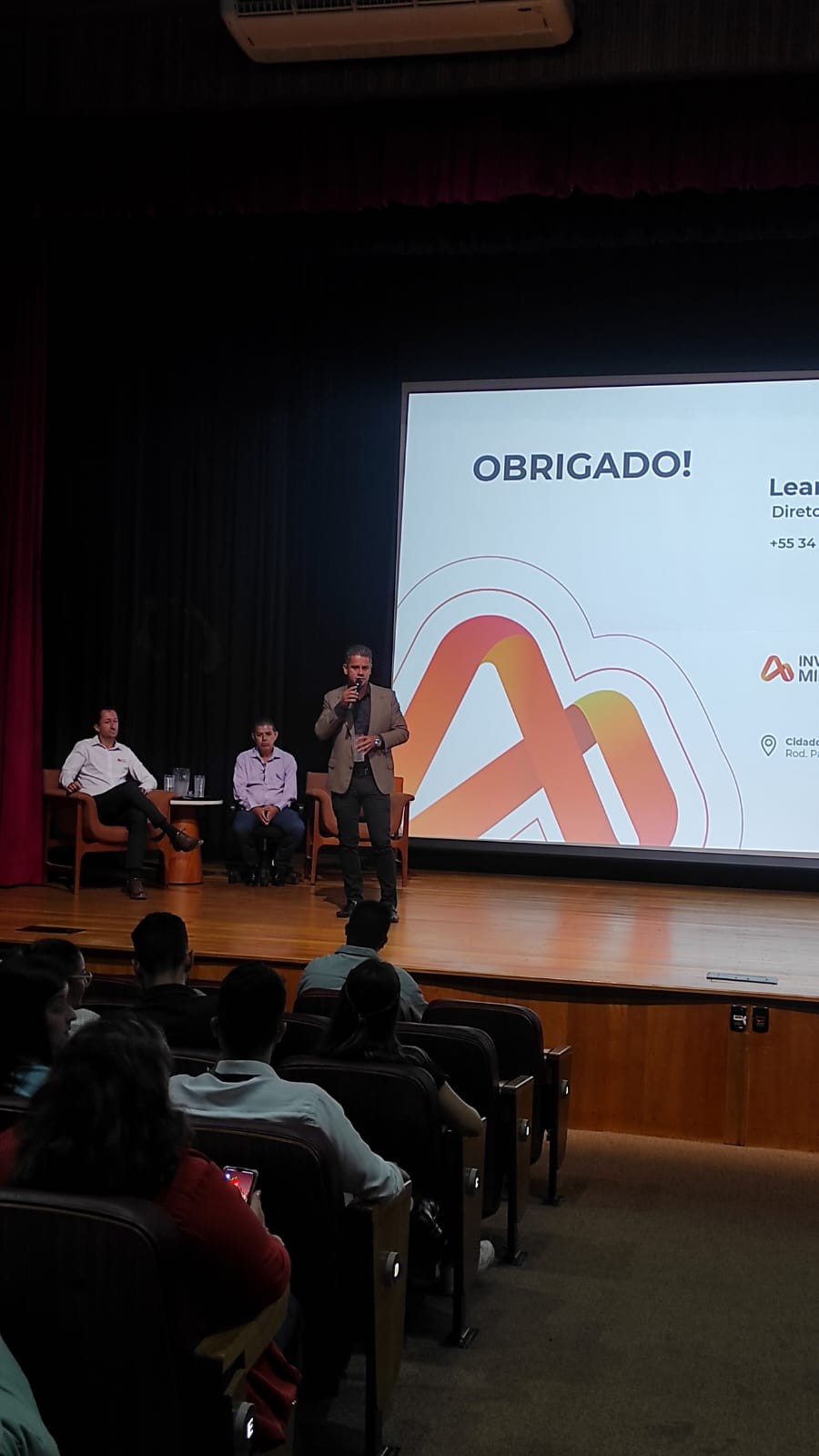 INVEST MINAS REÚNE EMPRESÁRIOS E VISITA INDÚSTRIAS EM PARAÍSO